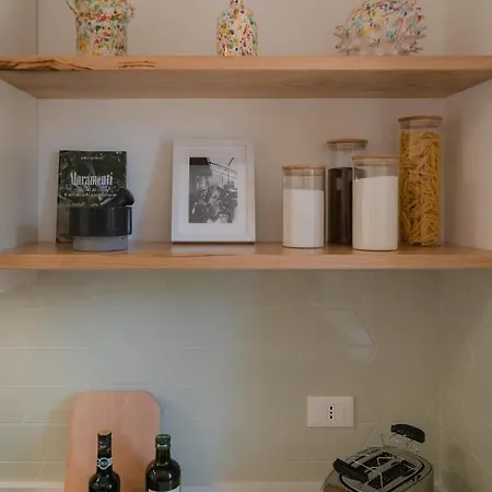 Tiny House In The Historic Centre Of Soverato Vakantiehuis