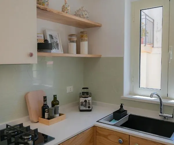 Tiny House In The Historic Centre Of Soverato